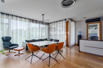 Mežaparks, Visbijas prospekts